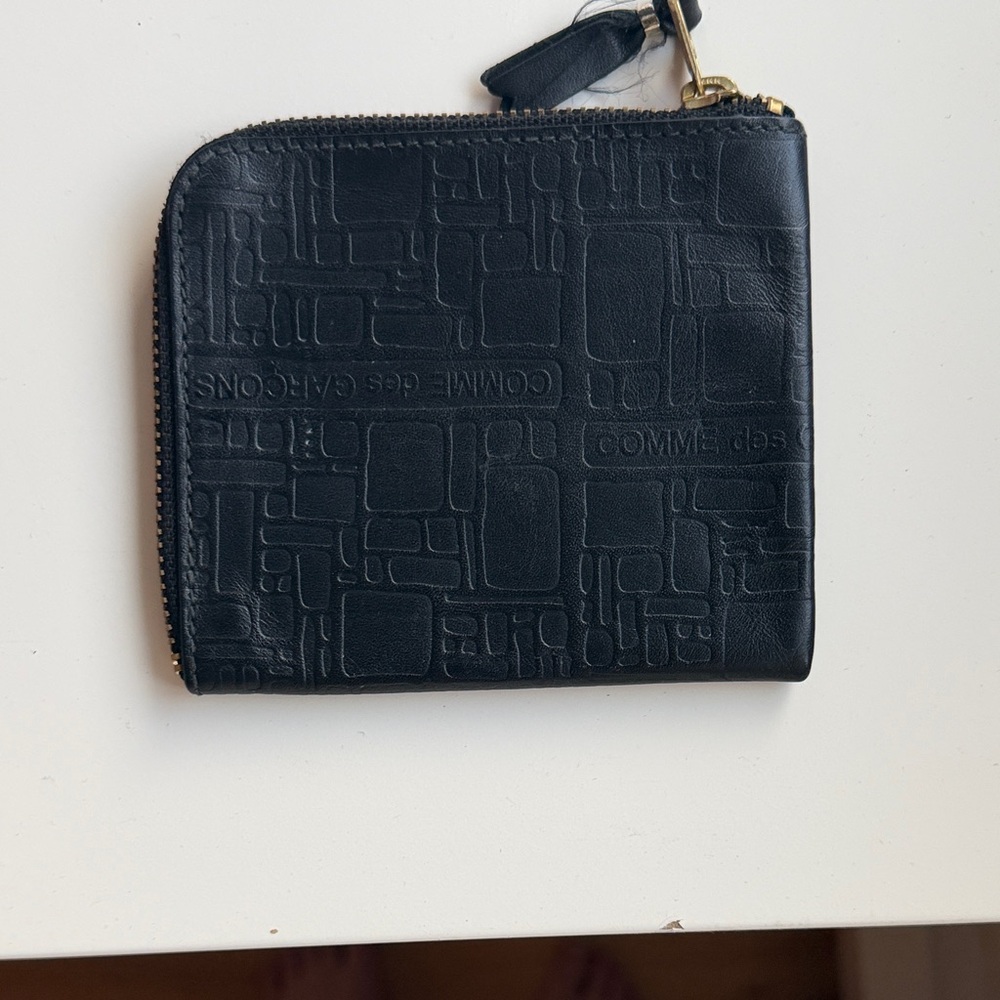 Comme des Garcons Black Embossed Leather Wallet - Picture 2 of 4